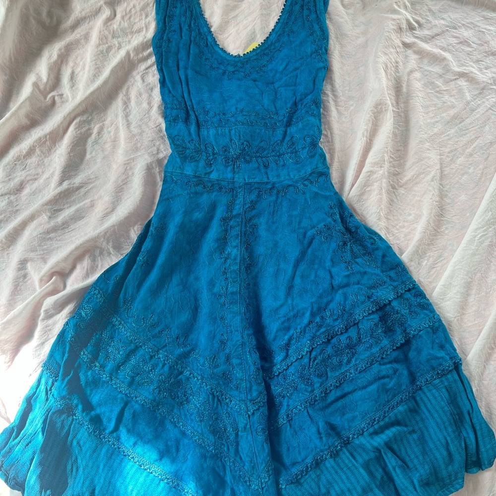 Advance Apparels Renaissance Midi Dress